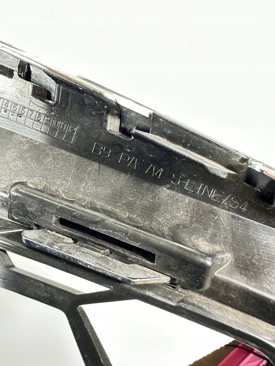 фото №8, A4 b9 s4 рестайлинг s-line решётка бампера левая 8w0807681am