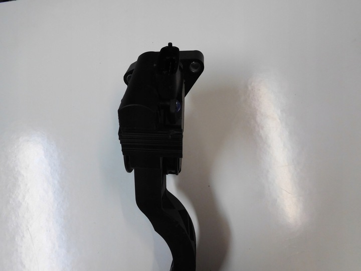 фото №7, Alfa romeo 147 1.9 jtd потенціометр 0281002380