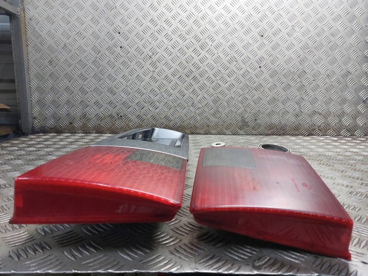 фото №9, Накладка крышки лампы зад audi a6 c4 sedan ly7p