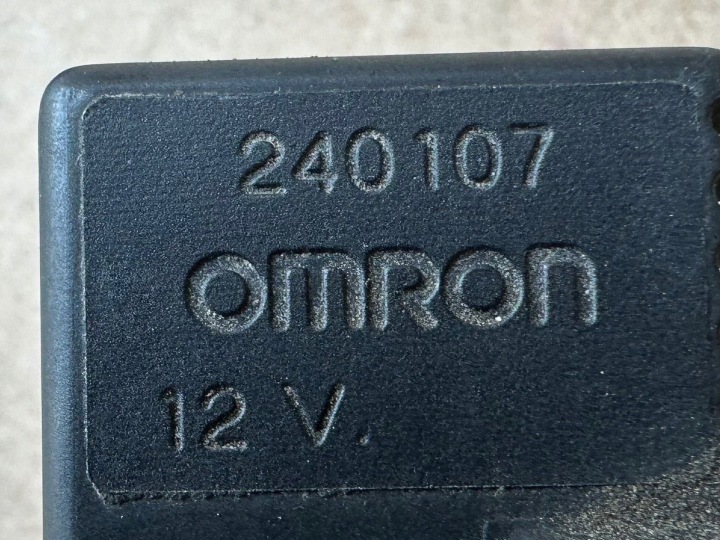 фото №7, Citroen c3 picasso 1.6 vti реле насоса пального omron штекер 240107
