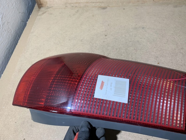 фото №10, Лампа ліва зад fiat punto 7730723