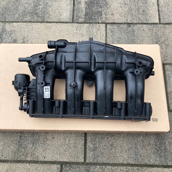 фото №12, Audi a3 рестайлинг 2011год 2,0 tfsi 200km ccza коллектор всасывающий 06133185