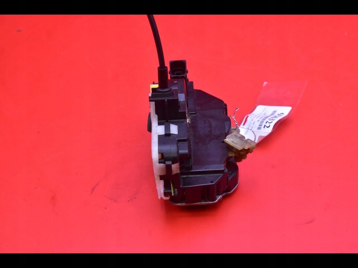 фото №6, Замок дверь левый перед переднее eu 13503801 opel insignia a универсал 08-14