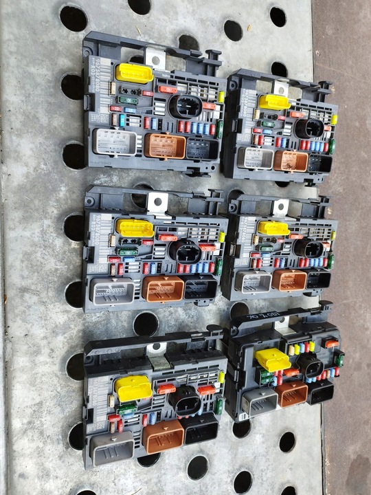 фото №1, Модуль блок управления bsm r-03 r03 9675878080 scudo expert jumpy proace fv