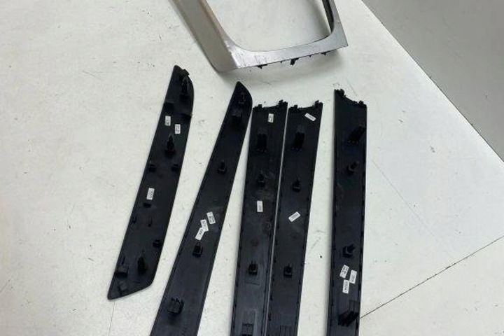 фото №10, Планка декоративная обшивка передних правых дверь audi a4 8k2, b8 8k0867410