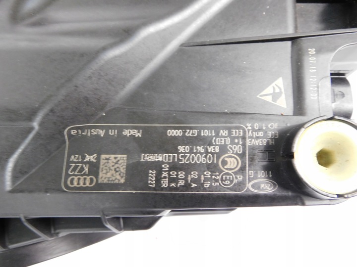 фото №15, Audi q3 ii 83a лампа правая левая перед matrix