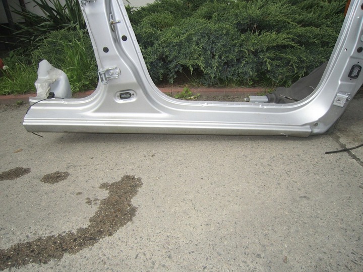 фото №2, Renault clio iv правые порог стойка a i b