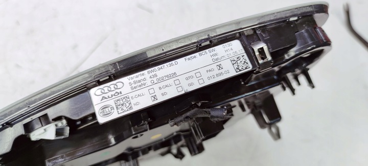 фото №6, Лампа потолок audi a4 b9 8w0947135d led bc5