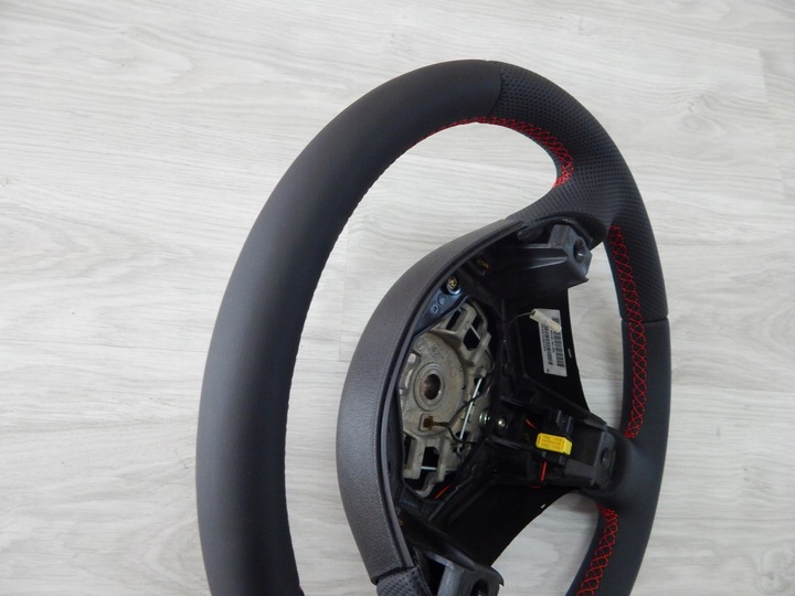 фото №7, Peugeot 307 - кермо - obszycie червона nić prosimy читати опис