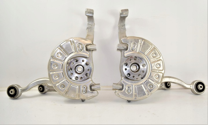 фото №1, Mercedes w213 e63 amg 4matic поворотна опора важіль новий