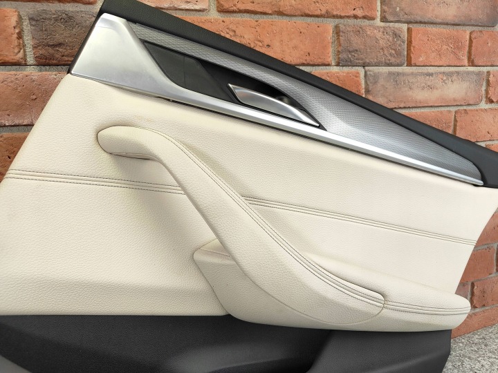 фото №10, Дверная карта (обшивка двери) правое зад bmw 5 g30 g31 m5 f90 elfenbeinweiss