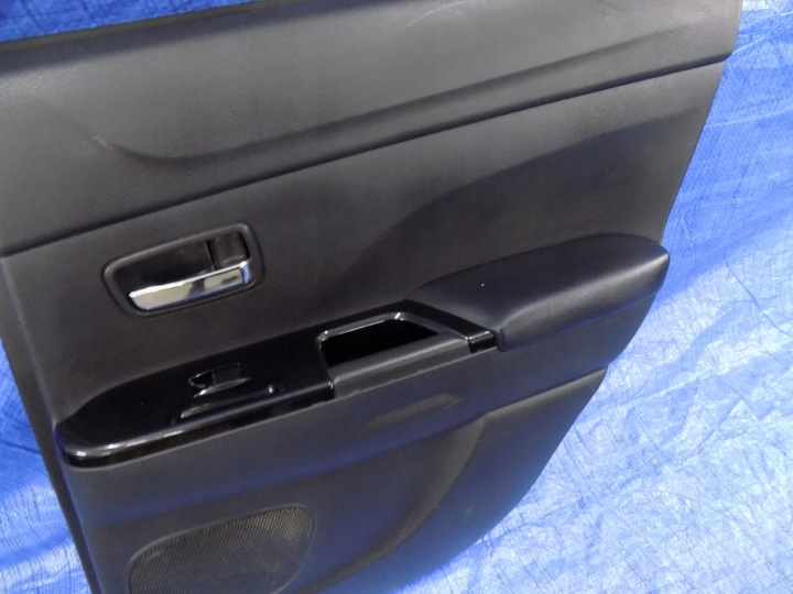 фото №3, Оббивка двері праві зад c4 aircross 1,8hdi 12-15