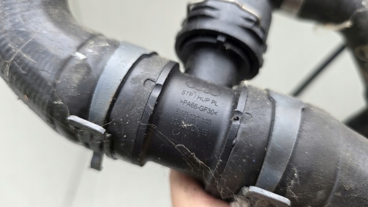 фото №9, Audi a4 b9 шланг шланг трубка воды 8w0121030k 8w0121140