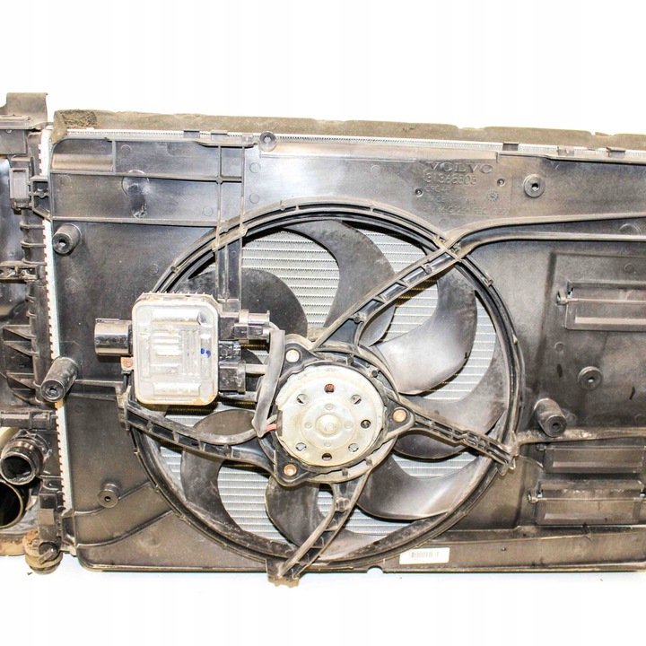 фото №11, Volvo v60 2015 радіаторів / комплект