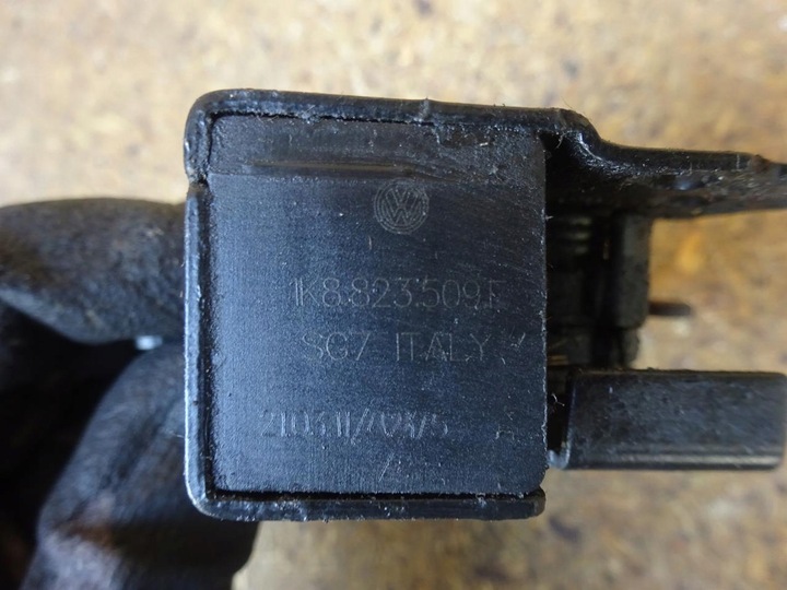 фото №7, Vw scirocco iii 08-14 замок засув засувка капота 1k8823509e