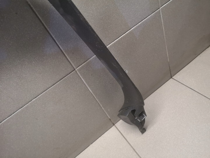 фото №7, Защита крышки audi a6 c6 avant 4f9867973