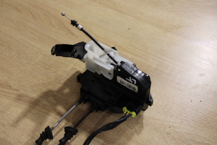 фото №2, Замок дверь левый зад 5 pin hyundai santa fe ii