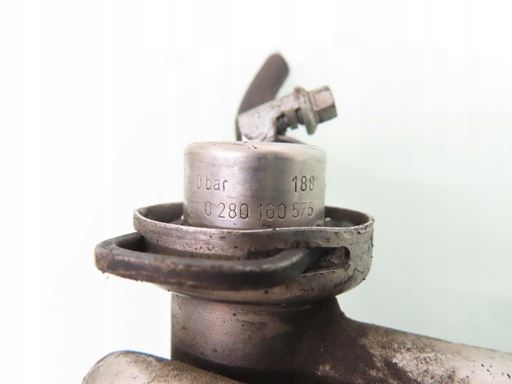 фото №6, Планка впрыскивающий vw passat b5 1.8 t 0280150447 058133551 0280160575