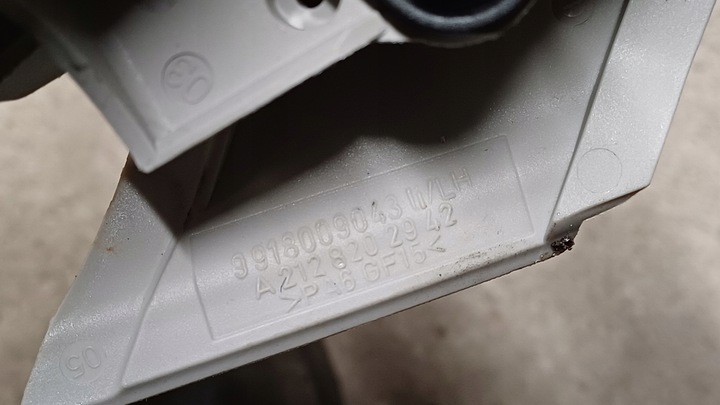 фото №5, Mercedes w212 универсал моторчик ролеты левый зад a2128202942