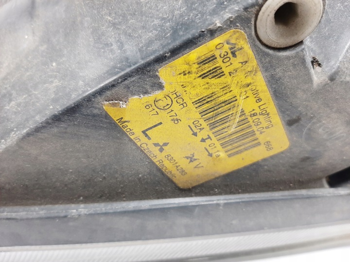 фото №16, Mitsubishi colt vi 1.1 12v 04r фара передняя левая 8301a283