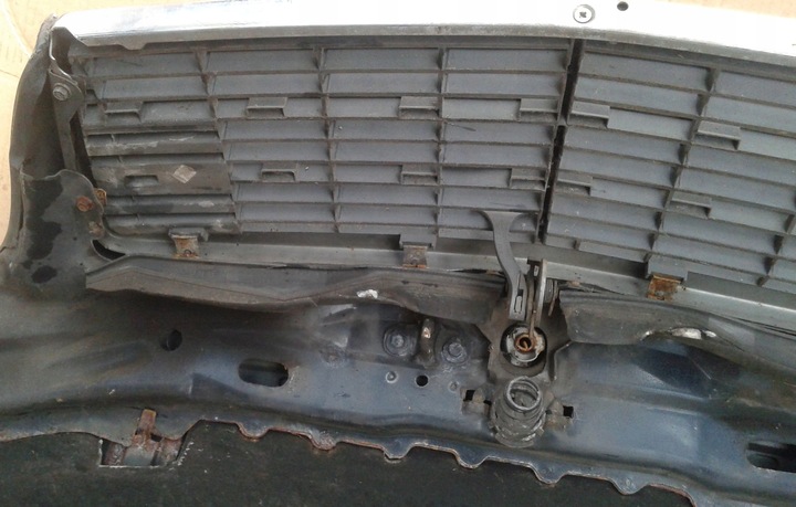 фото №14, Капот / кришка двигуна + решітка радіатора / решітка mercedes w202 c-klasa 93-01