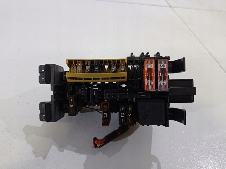 фото №1, Mercedes c w205 2.2 cdi коробка запобіжників