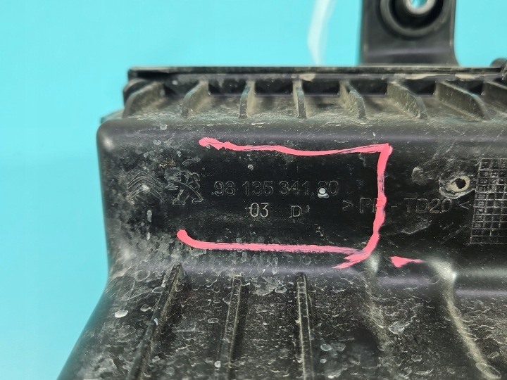 фото №6, Корпус фільтра повітря opel corsa f 9813534180 1.2 12v вісь 10xkdu