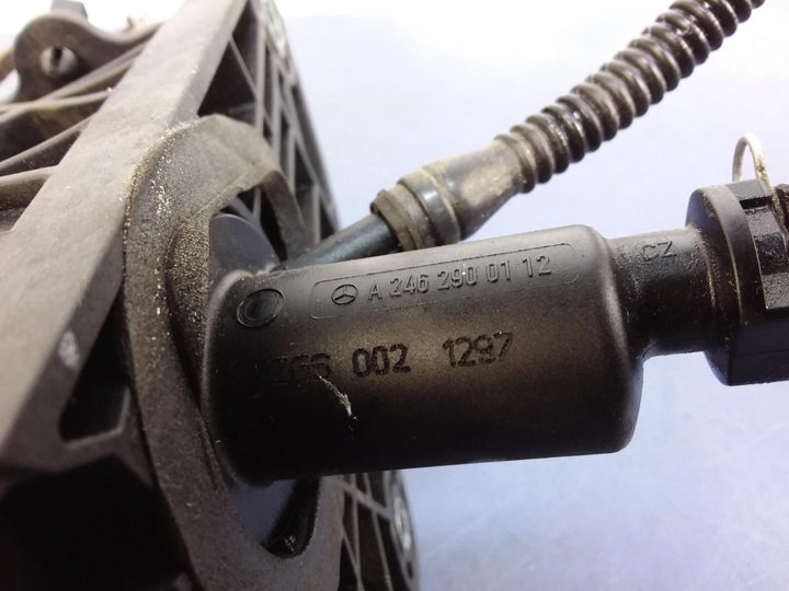 фото №4, Mercedes a w176 педаль помпа сцепления a2462900112