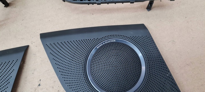 фото №6, A5 8t s5 маскувальна накладка консолі панелі bangolufsen 2x 8t0035427 8t0035428