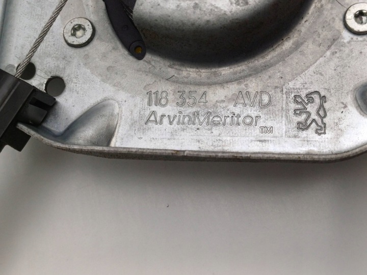 фото №6, Подъемник стекло правое перед peugeot 1007 3d 6 pin 503620080210 nr2281