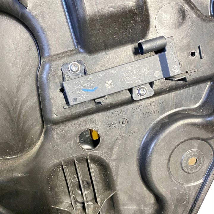 фото №11, Jeep grand cherokee 2020 права сторона підйомники скло