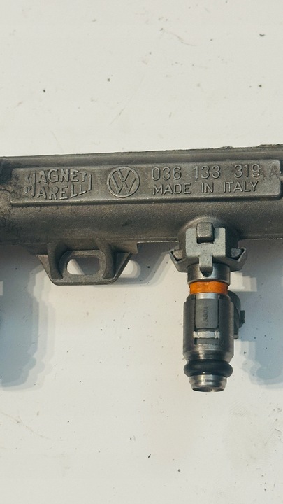 фото №1, Планка вприскувальний vw golf iv 1.4 036133319am 036031c
