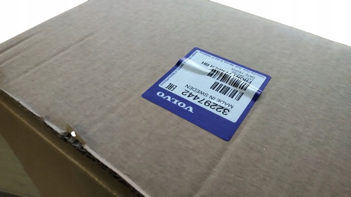 фото №12, Передній праве крило volvo xc60 18- oem номер 32297442
