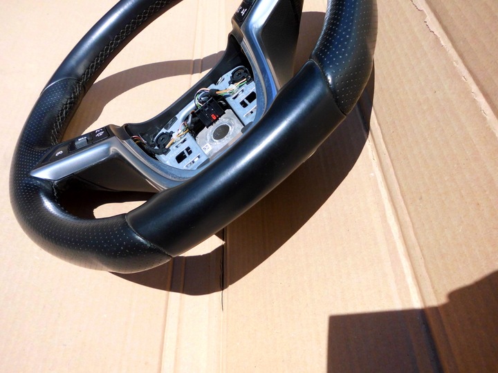 фото №5, Руль мультифункция opel zafira c opc кожа европа 13365200