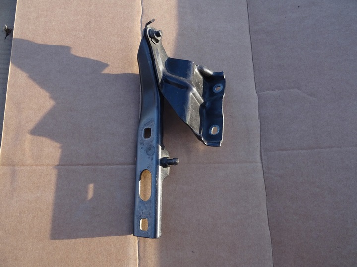 фото №1, Audi q5 8r0 петля капота лівий оригінал 8r0823301a