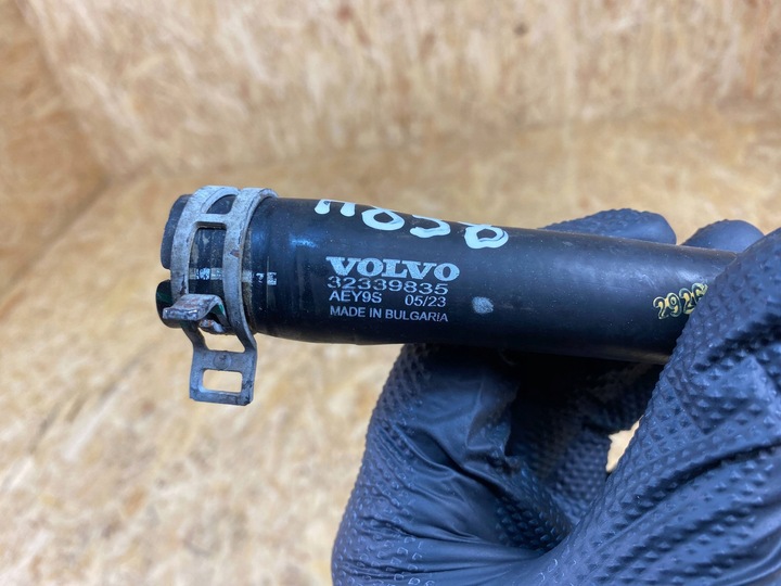 фото №12, Шланг труба шланг води volvo xc40 ii ev електрик polestar ii 2 32339835