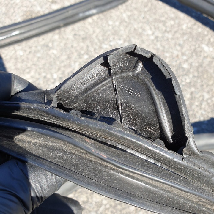 фото №13, Прокладка двері кузовна honda civic viii 8 ufo