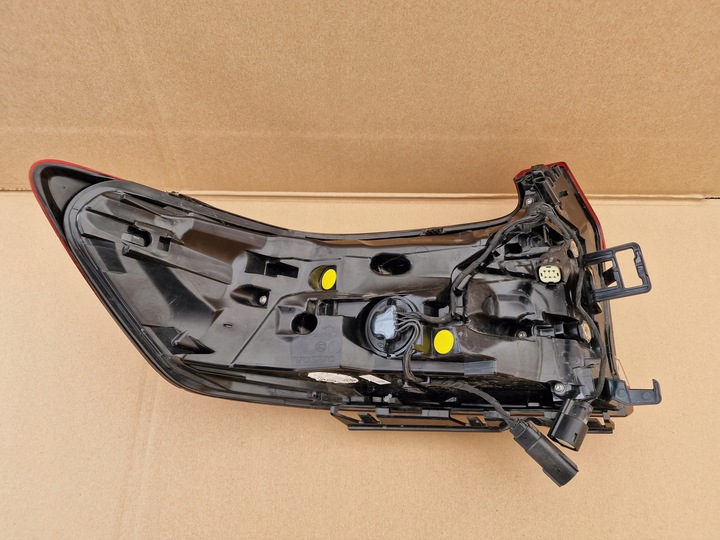 фото №9, Правая лампа фара зад led volvo c40 32365667 новая оригинал