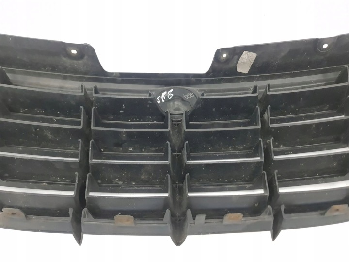 фото №8, Chrysler voyager 2006 решітка передній 04857802ab