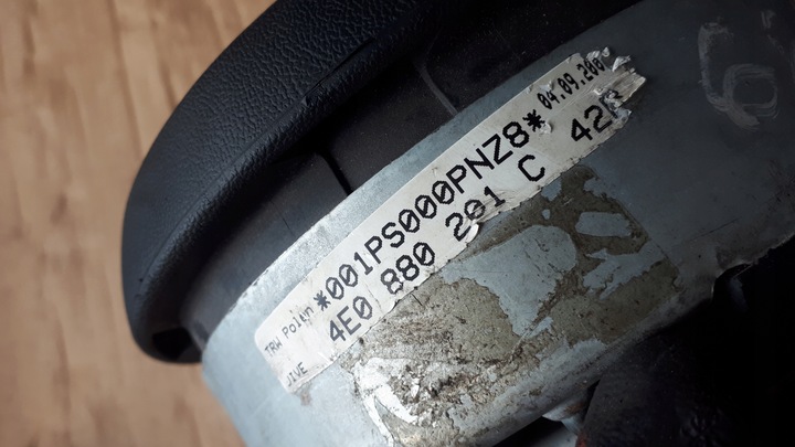 фото №9, A4 b7 rs4 подушка руль sline 4e0880201c