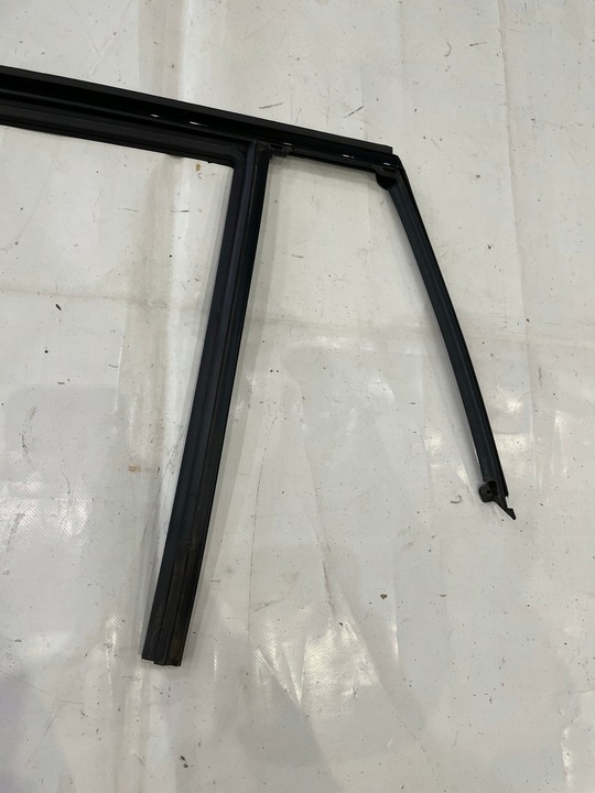 фото №3, Volvo v60 ii 18-23 рамка прокладка двері лівий зад