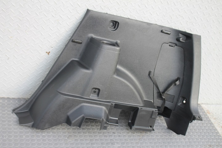 фото №5, Боковина обивка багажника правые зад toyota corolla verso ii 04-09