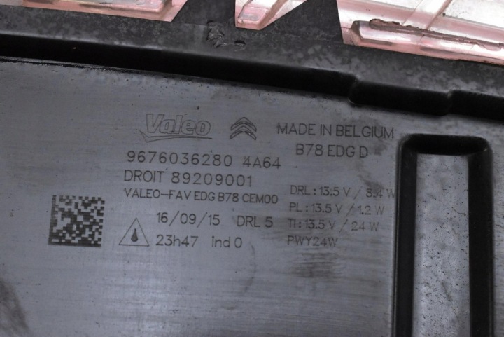 фото №6, Фара правое фара передняя drl eu 9676036280 citroen c4 picasso 2 ii 13-17