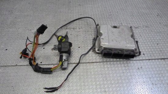 фото №1, Замок запалювання комп'ютер імобілайзер 0281010320 master 2.2 dci