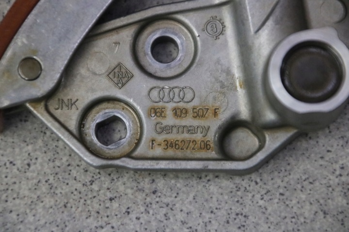 фото №3, Audi a8 d4 3,0 tfsi натяжитель распределительный вал 06e109507f