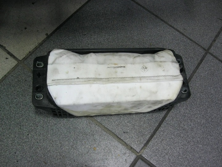 фото №5, Панель консоль подушка безопасности audi a4 b9 8w