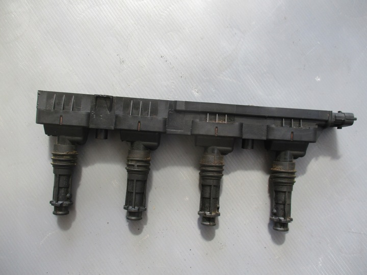 фото №1, Котушка запалювання corsa c 1.2 0221503015