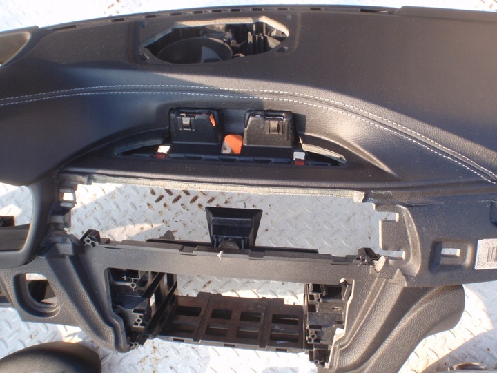 фото №7, Bmw 3 f30 f31 f34 nić панель kokpi консоль подушки