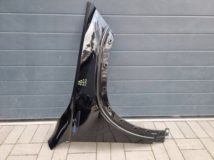 фото №6, Mercedes eqb a243 x243 крило правий перед переднє a2438810200