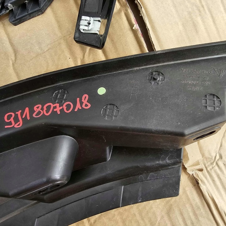 фото №6, Porsche taycan 9j1 кронштейн   кріплення бампера зад заднє ліве